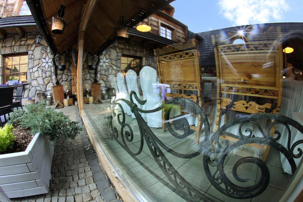 Hotel Zornica Poczesna ภายนอก รูปภาพ