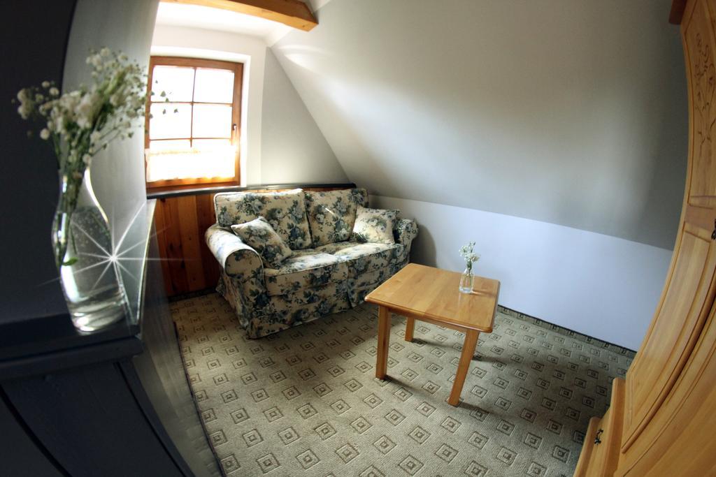 Hotel Zornica Poczesna ภายนอก รูปภาพ