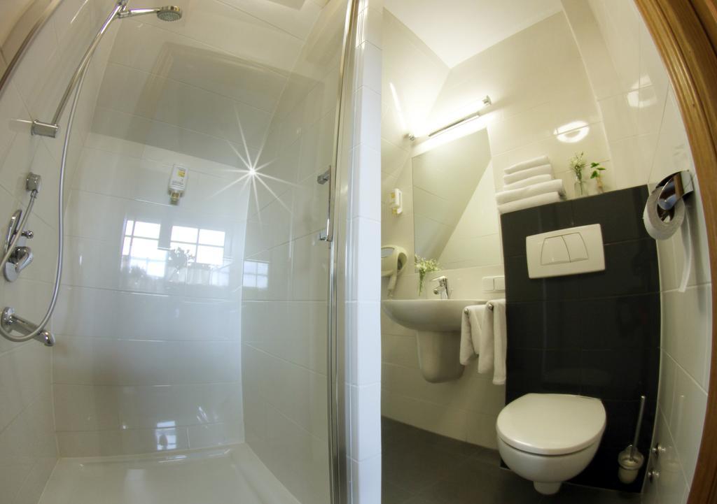 Hotel Zornica Poczesna ภายนอก รูปภาพ