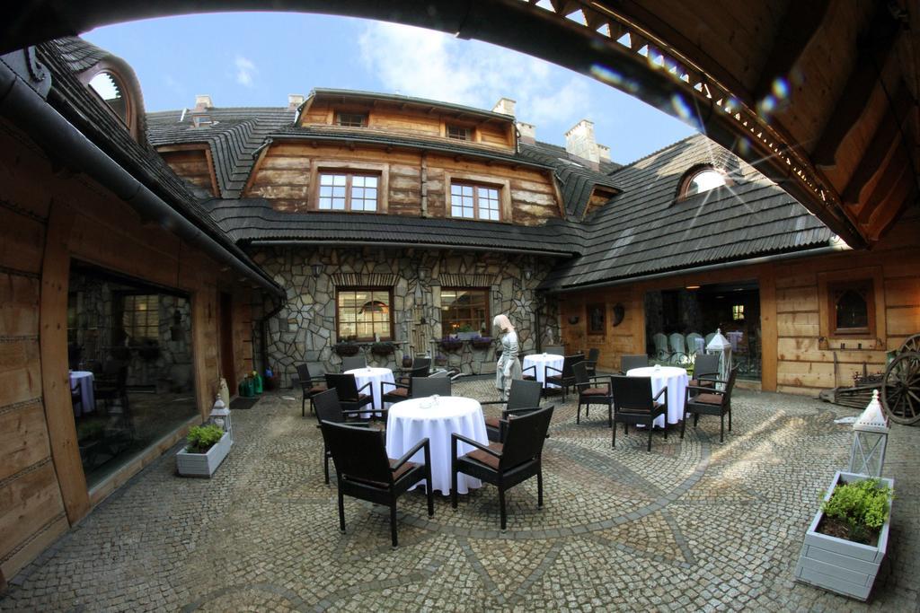 Hotel Zornica Poczesna ภายนอก รูปภาพ